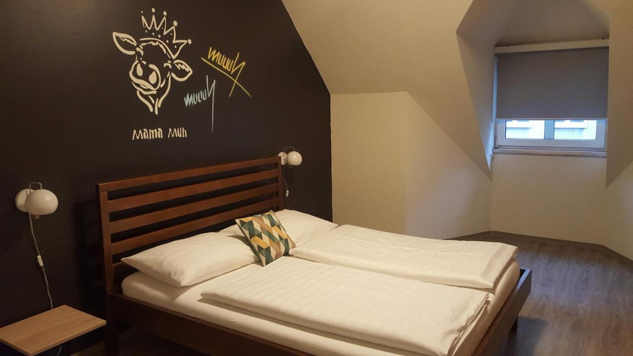 Mama Muh Self-Check-In Hotel Линц Екстериор снимка