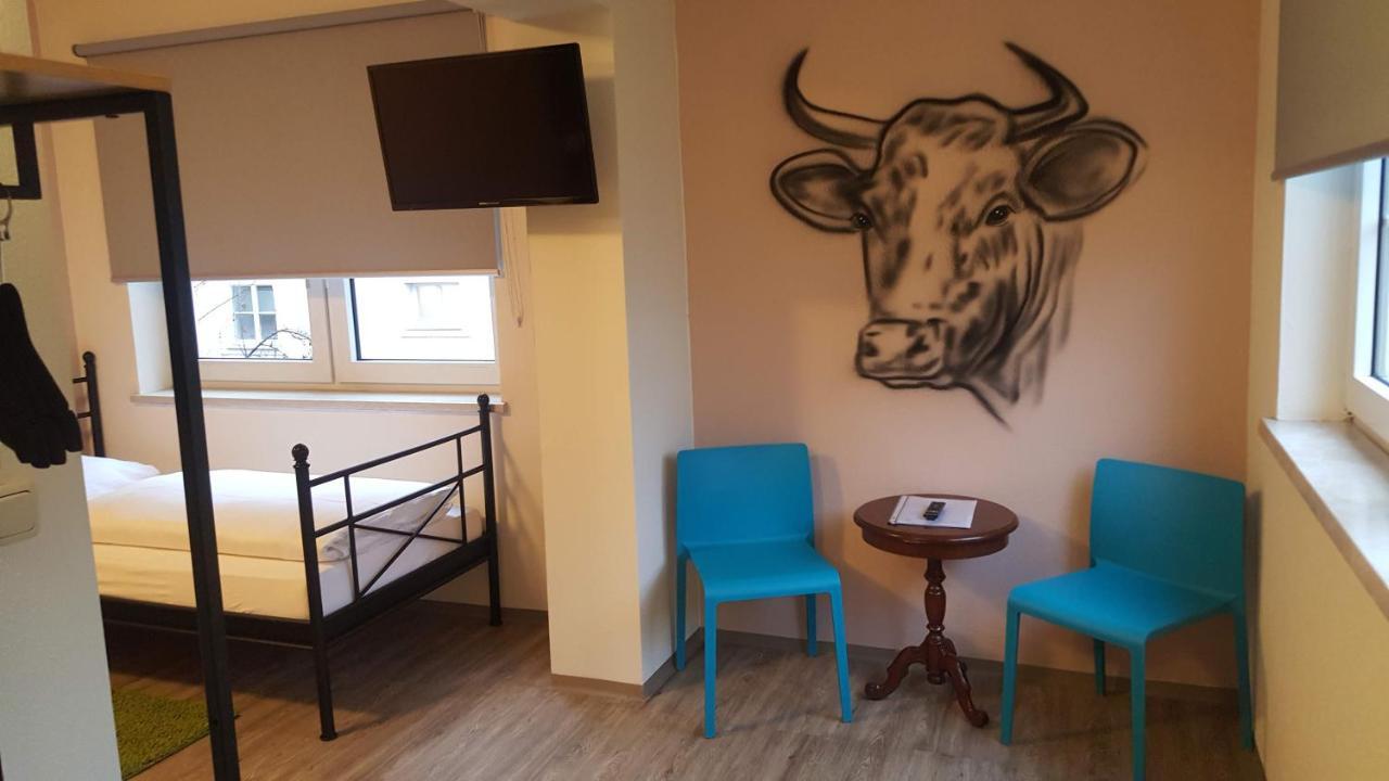 Mama Muh Self-Check-In Hotel Линц Екстериор снимка